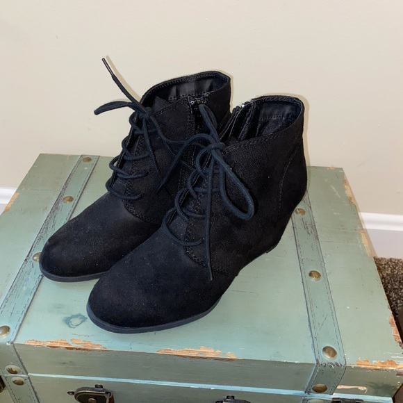 Shoes - American Rags black wedge bootie!